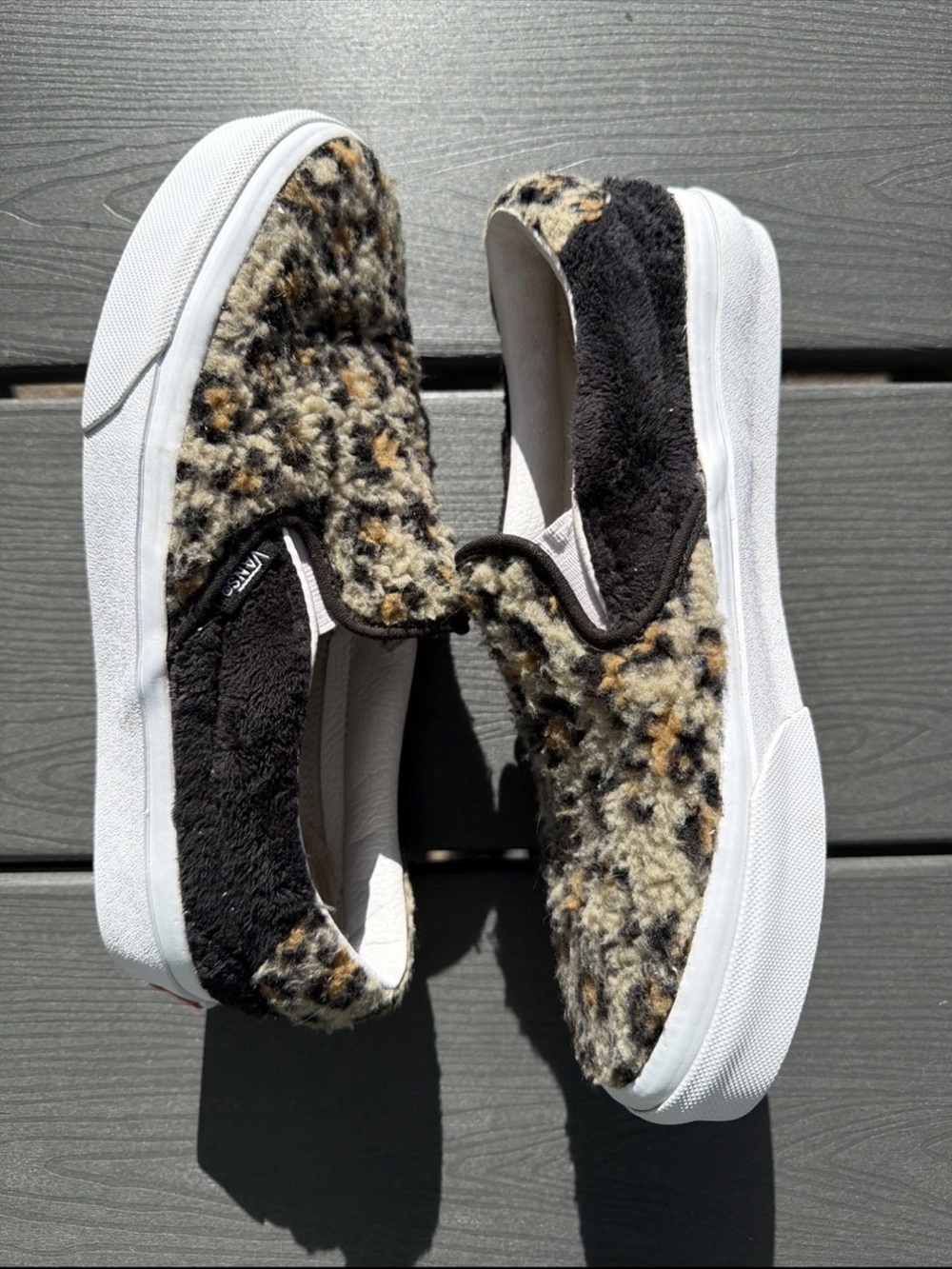 Vans Leopard Sherpa Slip On Shoes Mens 6 Womens 7.5 Animal Print 721454 Cozy - Picture 2 of 7